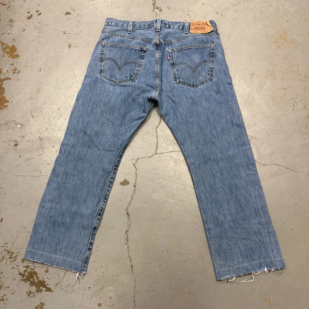 Levi's 501 Jeans Blue Straight Leg Button Fly Denim‎ 36 x 27